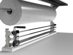 SP packing station with rollers and shelves